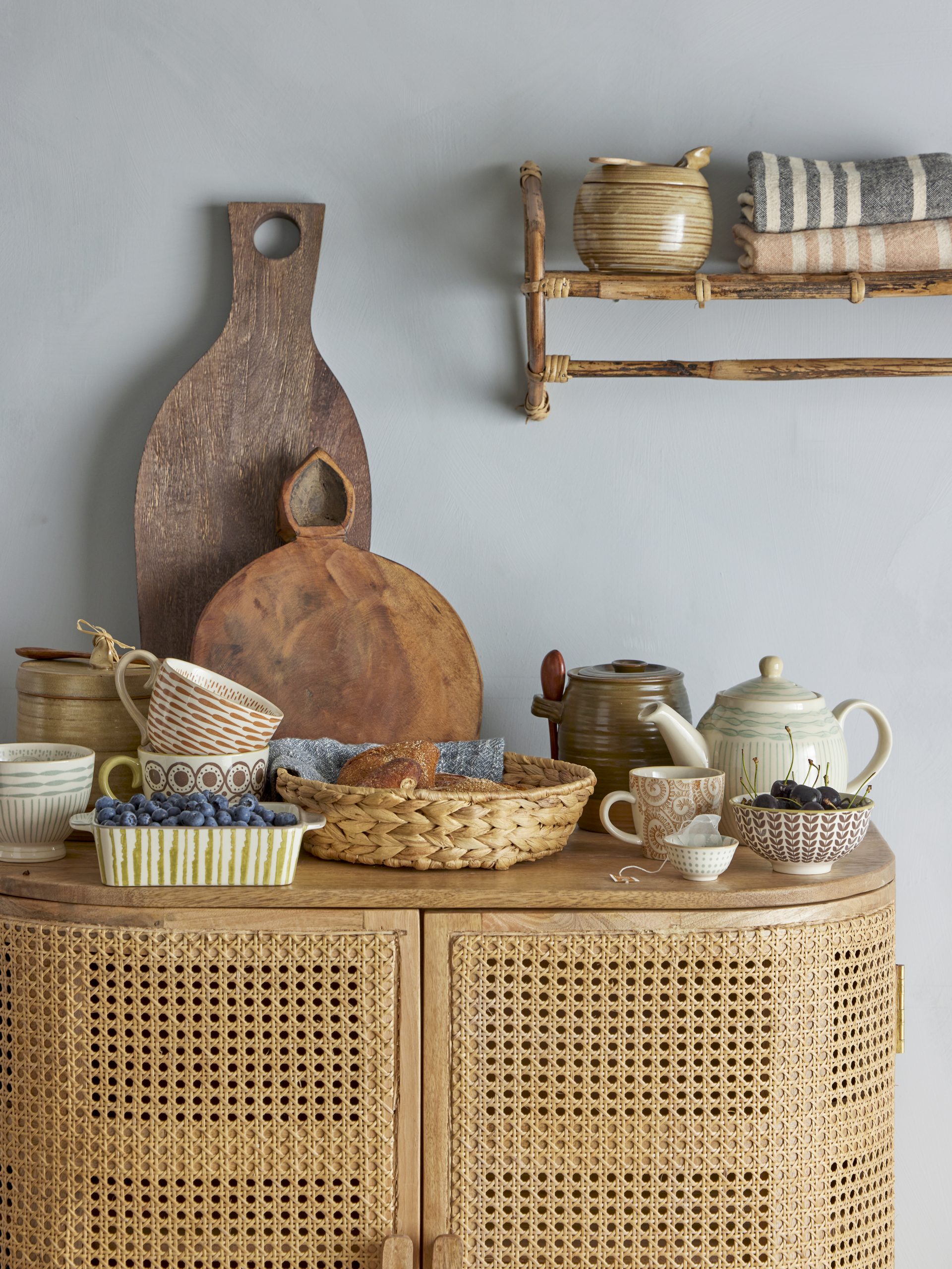 Buffet en bois de manguier et rotin Bandol – Image 8