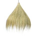 Suspension Rayung Hut en fibres naturelles rayung, luminaire décoratif bohème à grand format diffusant une lumière douce et naturelle.