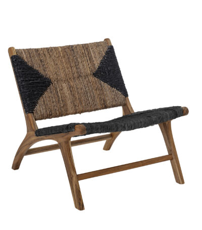 Chaise de salon en teck Grant, assise large au motif graphique noir pour intérieur d’inspiration méditerranéenne.