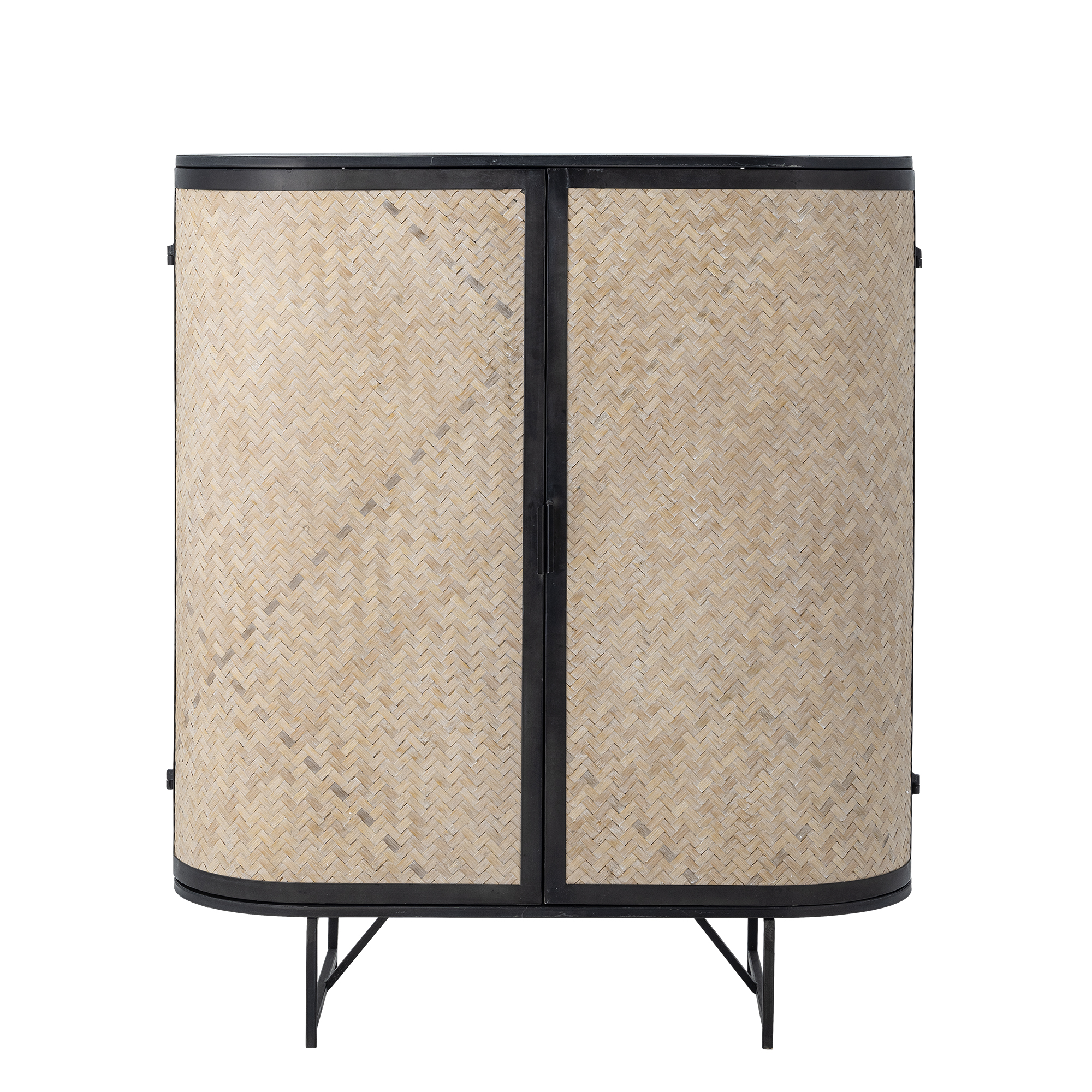 Armoire en osier et métal noir Ember, meuble de rangement décoratif au design incurvé pour intérieur.