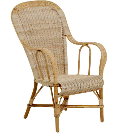 Fauteuil en rotin haut dossier Marcel, style grand-père, accoudoirs arrondis et tressage en moelle de rotin.