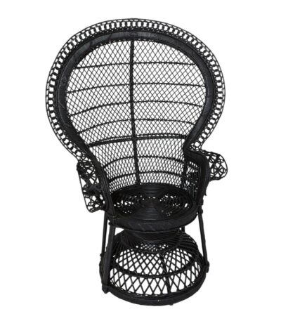 Fauteuil Emmanuelle laqué avec grand dossier ajouré, design iconique et décoratif pour intérieur