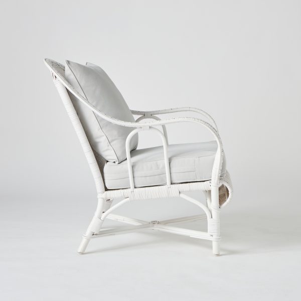 fauteuil_en_rotin_laque_blanc_primavera (1) Fauteuil en rotin laqué blanc PRIMAVERA