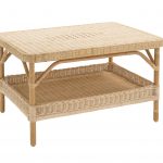 Table basse en rotin rectangulaire Nantucket avec double plateau, motif diamant et structure en canne de rotin naturel.