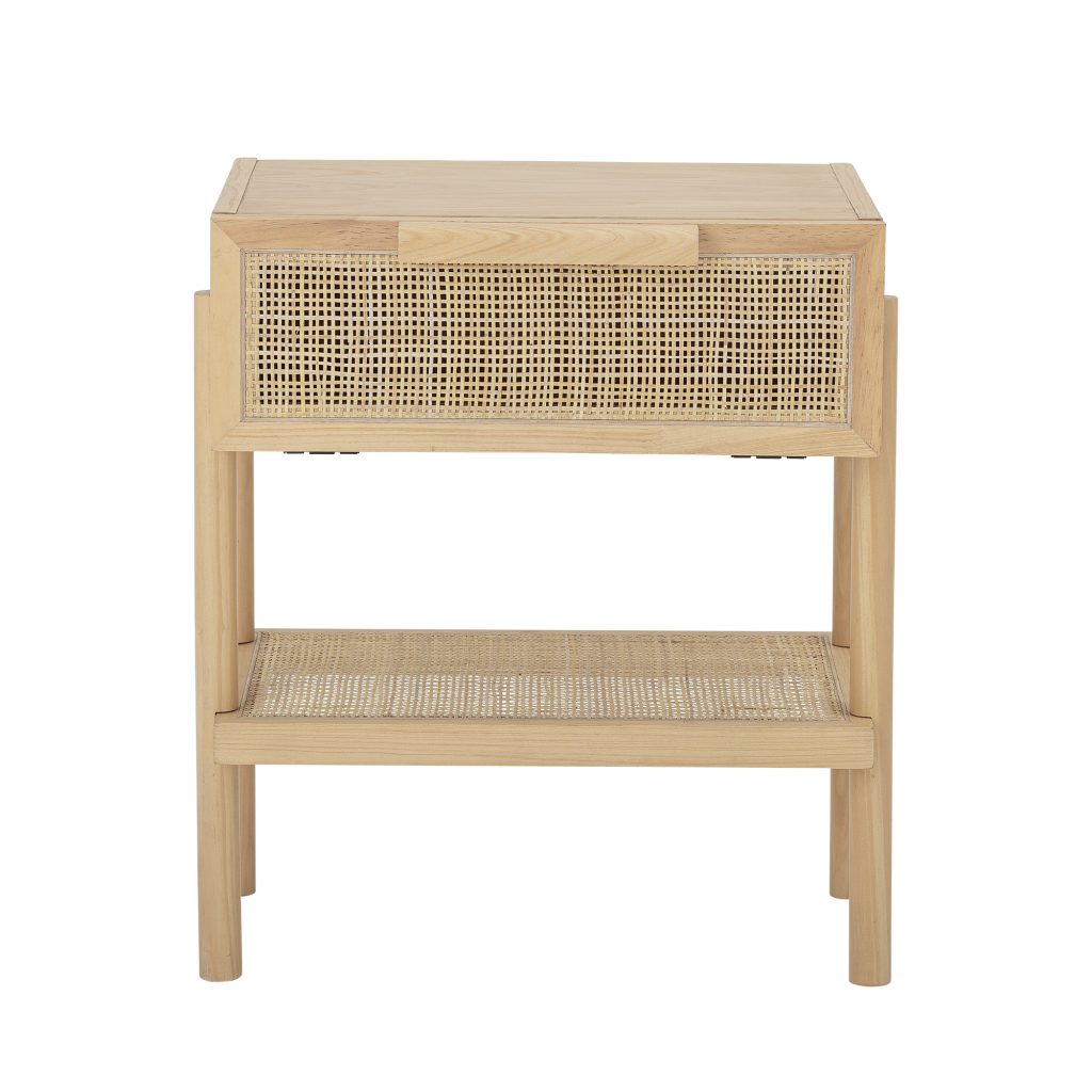 Table de nuit en pin naturel Manon avec tiroir et étagère en rotin, meuble nordique pour chambre.