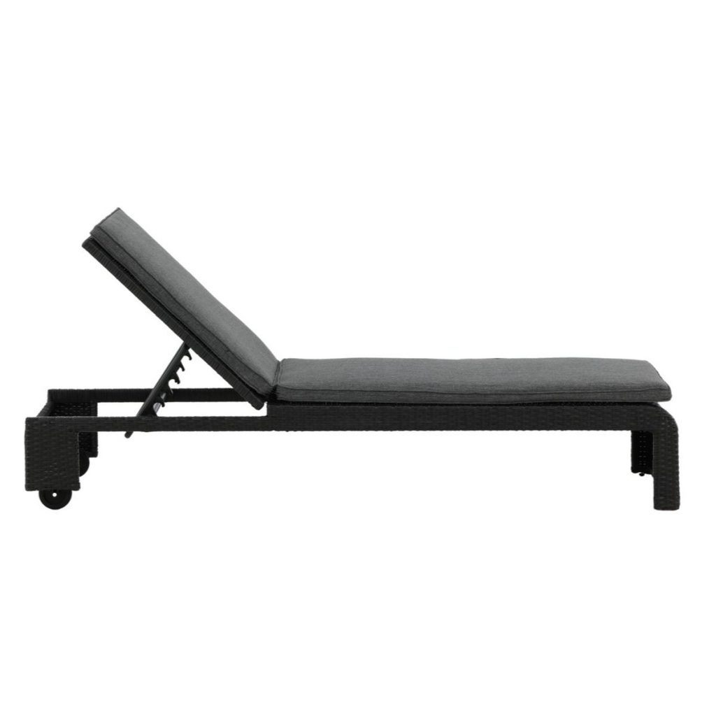 Transat London noir en rotin synthétique avec coussin et roulettes – bain de soleil mobilier de jardin