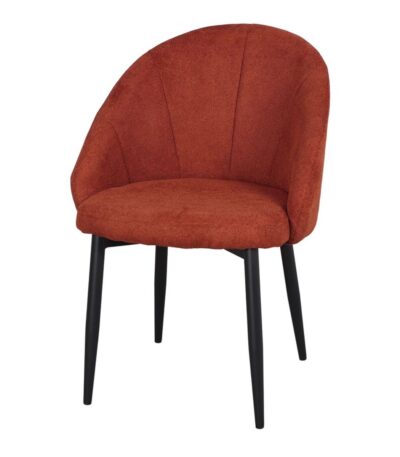 Chaise rembourrée terracotta Clara en tissu avec pieds noirs style Mid-Century.
