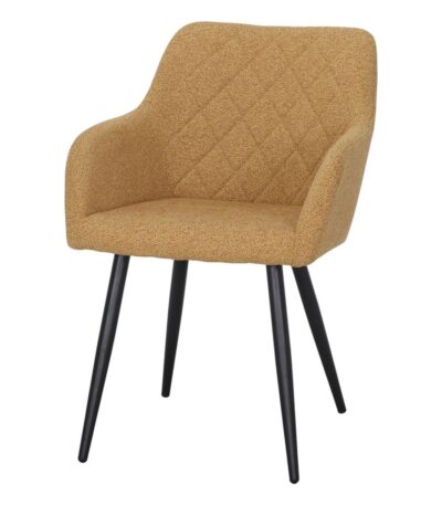 Chaise rembourrée moutarde Cliford en tissu avec accoudoirs et pieds noirs pour salle à manger.