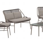 Salon de jardin Zoé avec canapé, fauteuils et table en acier marron avec coussins beiges