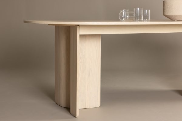 Table de salle à manger ovale Tyra