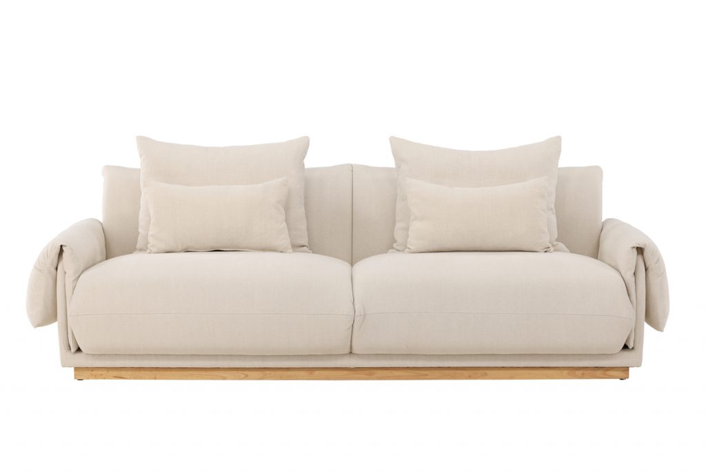Canapé 3 places Moris beige en tissu effet lin avec base en chêne, canapé confortable au design contemporain