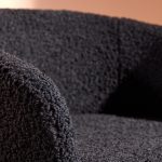 Fauteuil en tissu peluche noir Floris