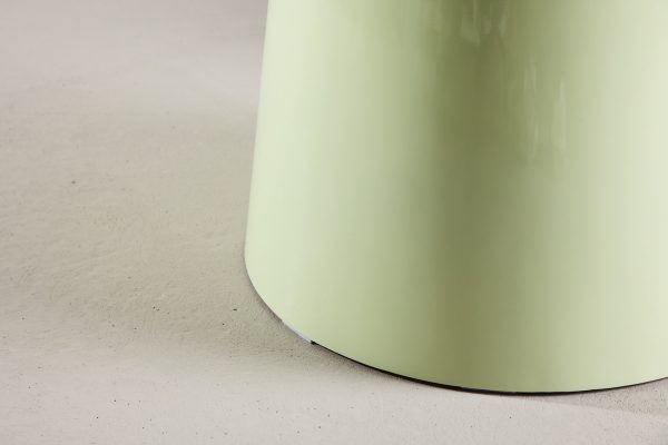 Table repas ronde Lamar – Verte laquée